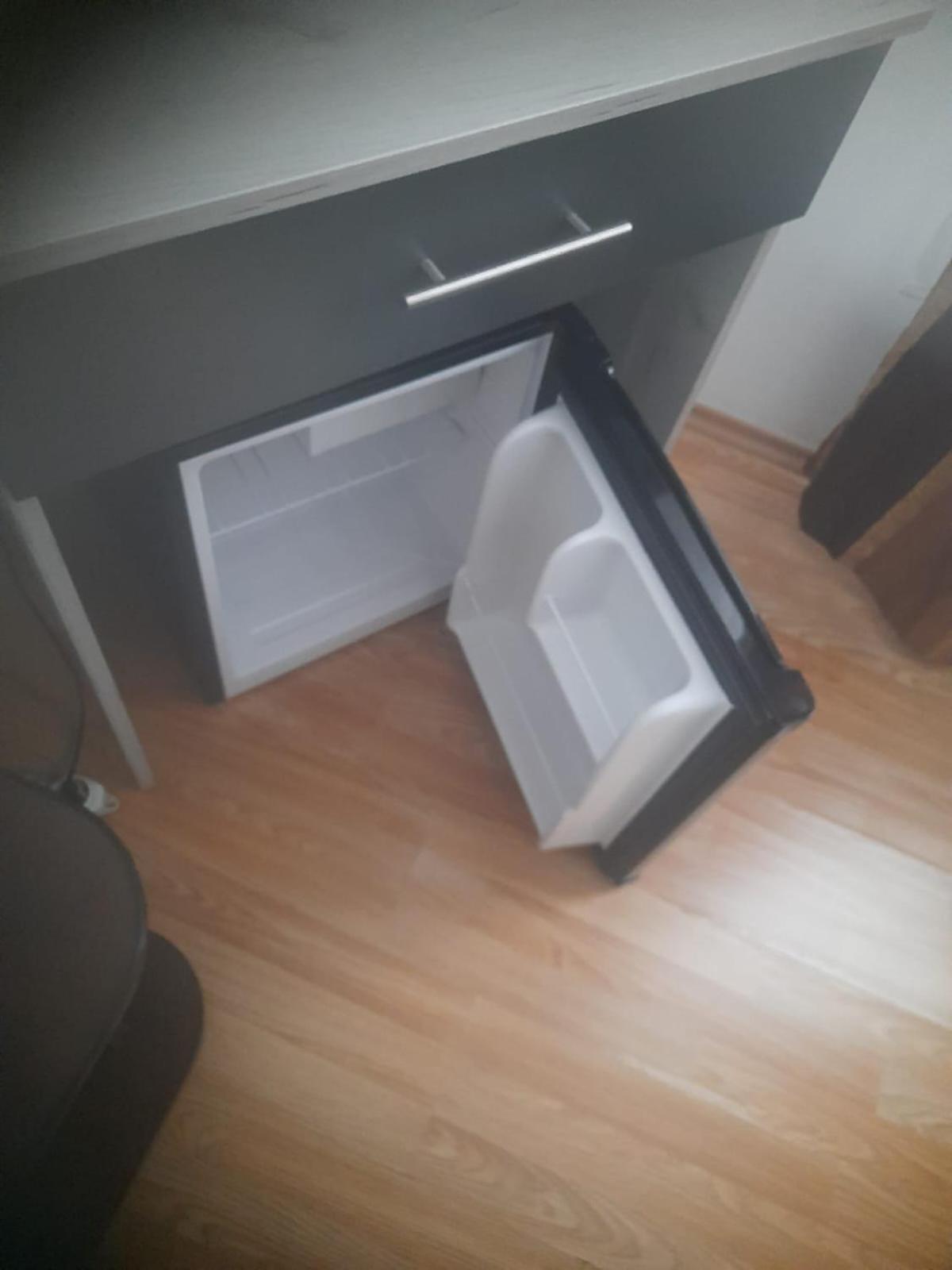 Cazare Arges Mall Piteşti Buitenkant foto