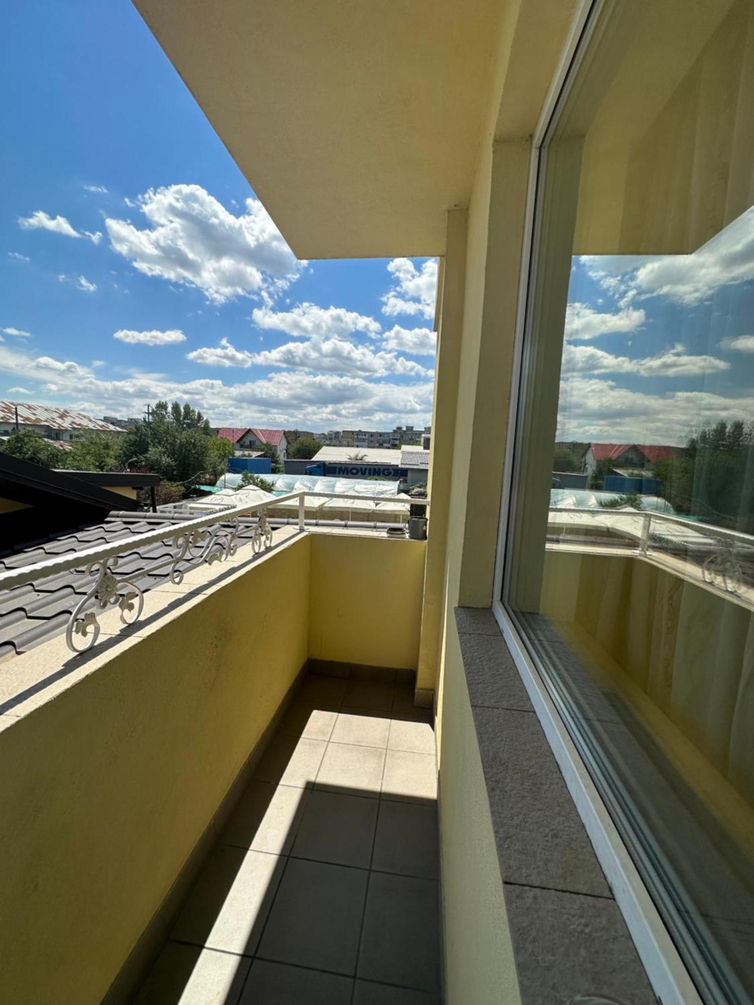 Cazare Arges Mall Piteşti Buitenkant foto